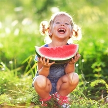Pediatri: frutta fondamentale per alimentazione nostri bambini